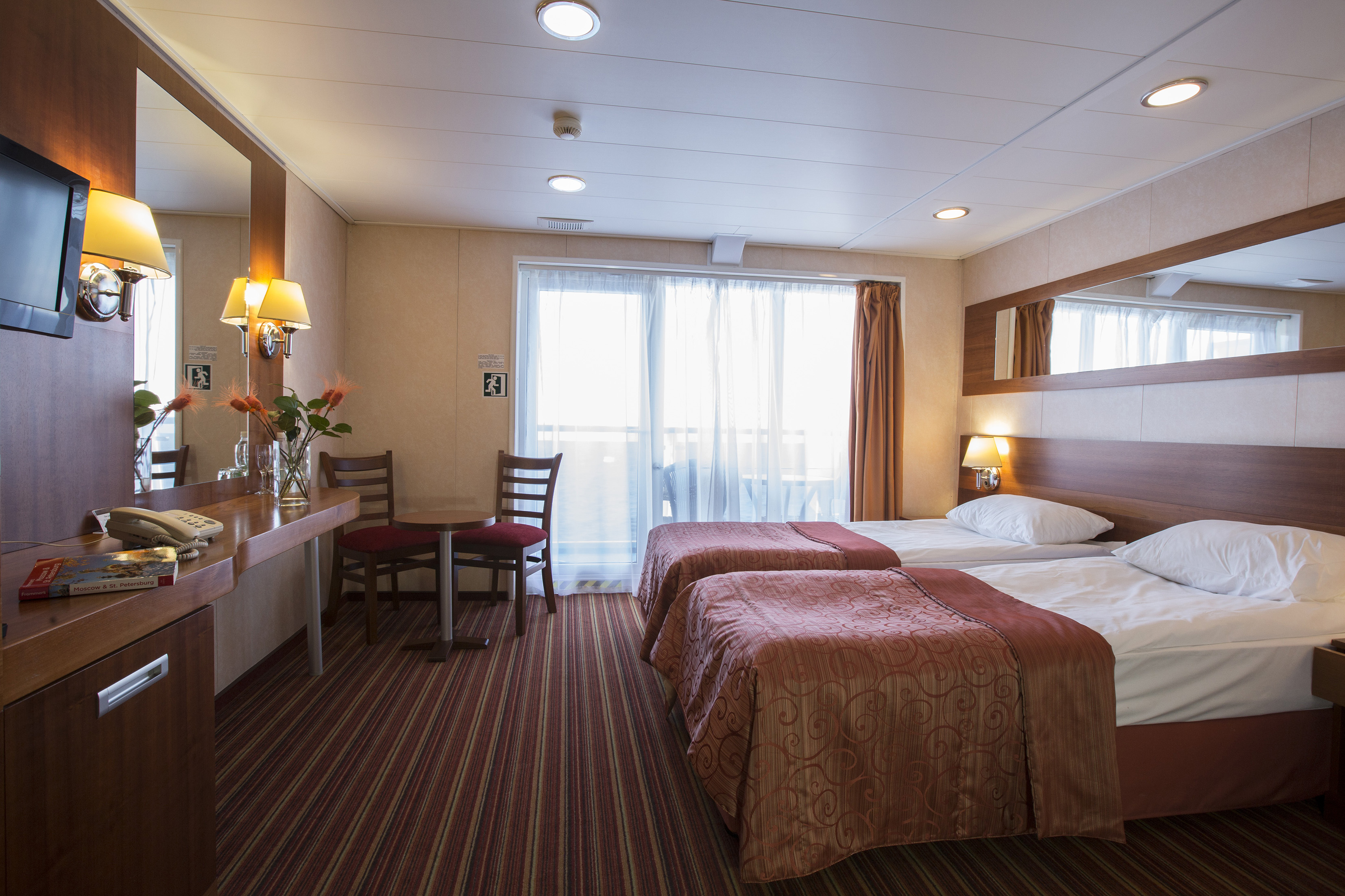 CroisiEurope Rostropovitch Suite 2.jpg